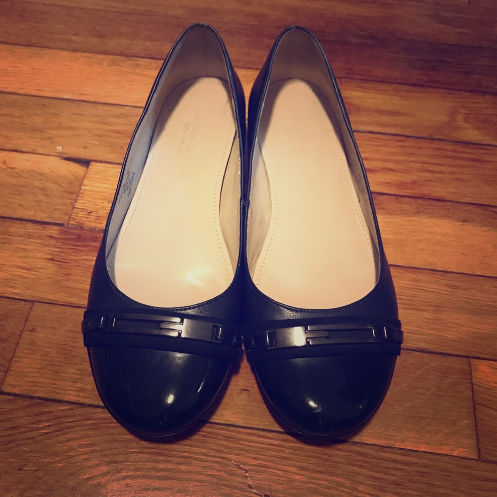 Naturalizer N5 comfort flats